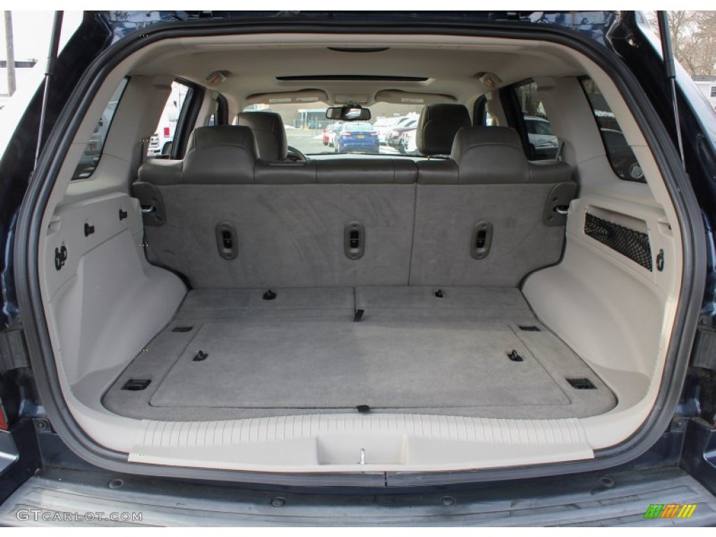 2009 Jeep Grand Cherokee Limited 4x4 Trunk Photo #90223385