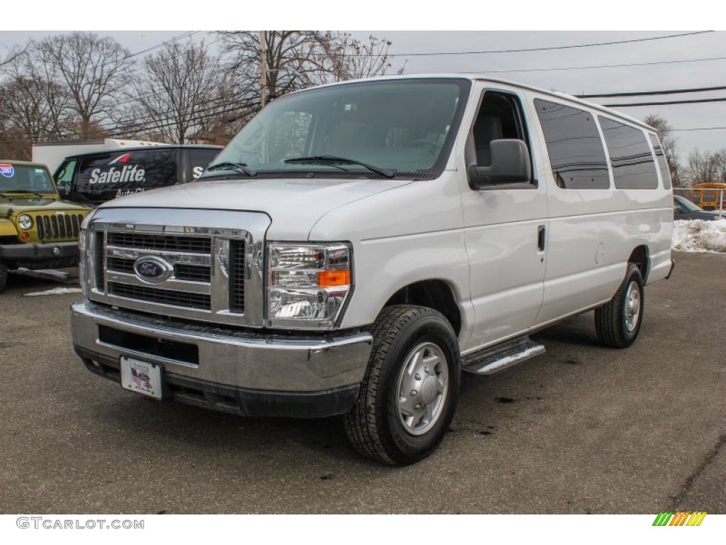 2013 E Series Van E350 XLT Extended Passenger - Oxford White / Medium Flint photo #1