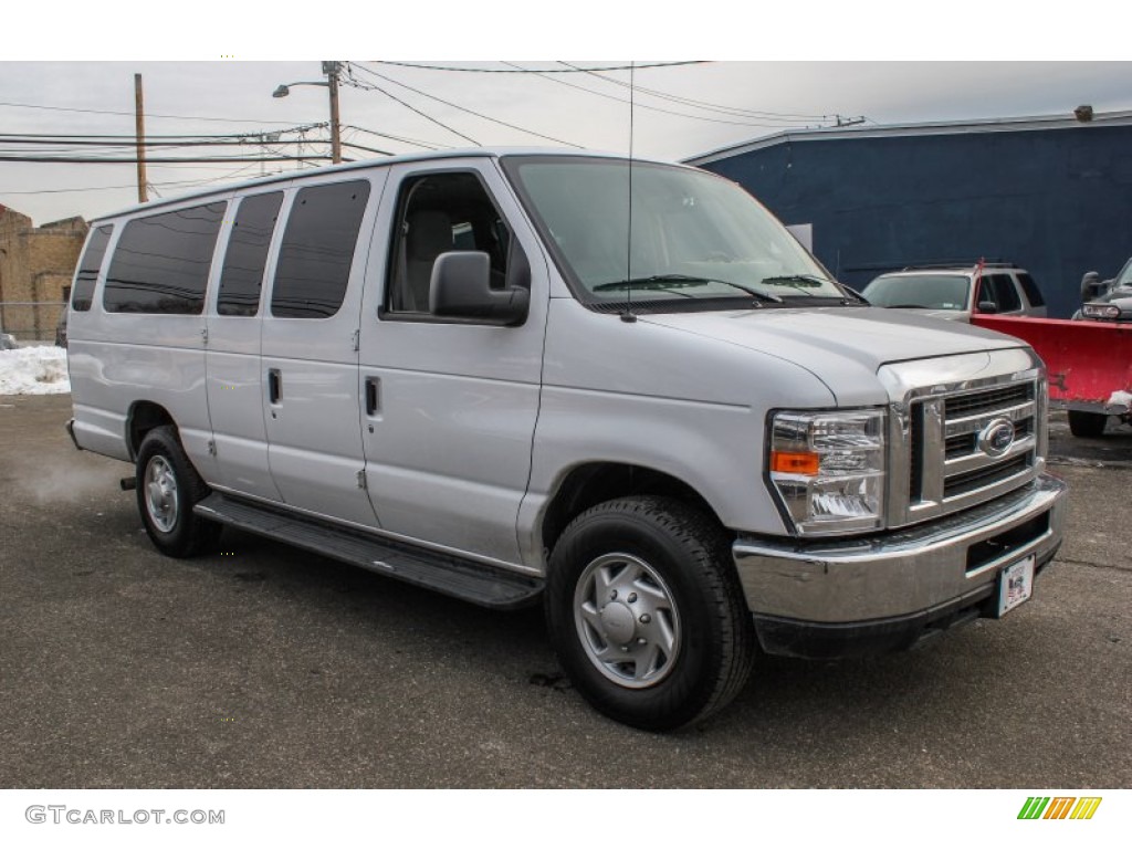 2013 E Series Van E350 XLT Extended Passenger - Oxford White / Medium Flint photo #8