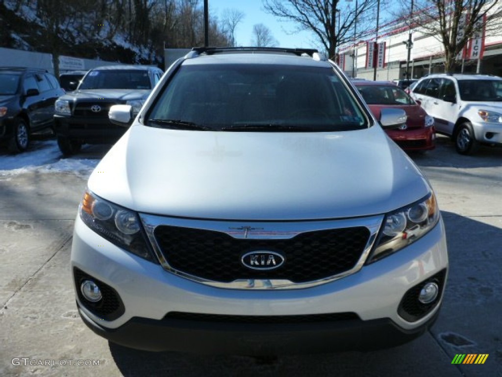 2011 Sorento EX V6 - Bright Silver / Black photo #17