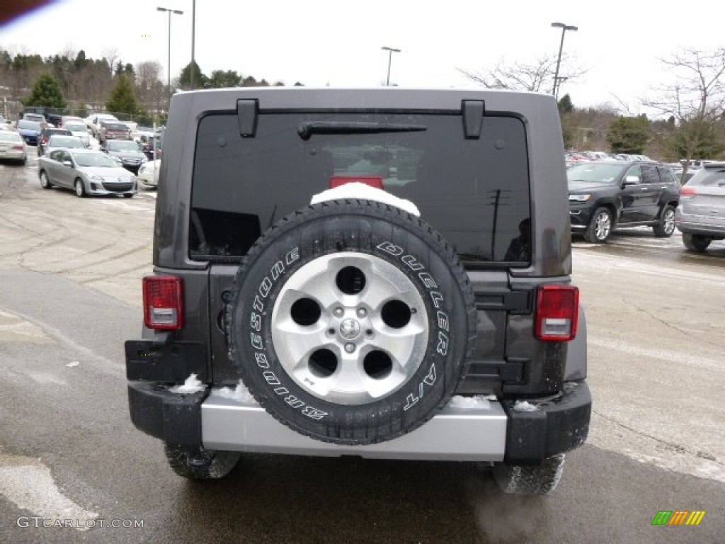 2014 Wrangler Unlimited Sahara 4x4 - Granite Metallic / Black photo #7