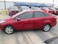 Ruby Red - Fiesta SE Sedan Photo No. 2