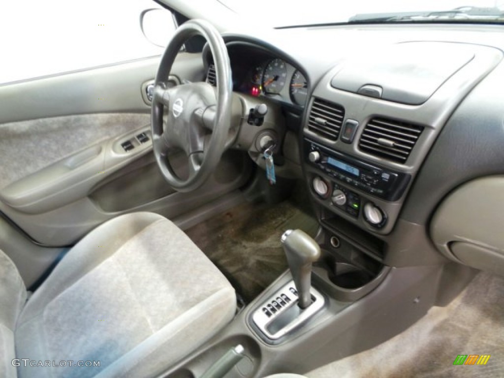 2003 Sentra XE - Radium Gray / Stone Gray photo #20