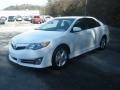 Super White - Camry SE Photo No. 7
