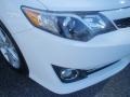 Super White - Camry SE Photo No. 11