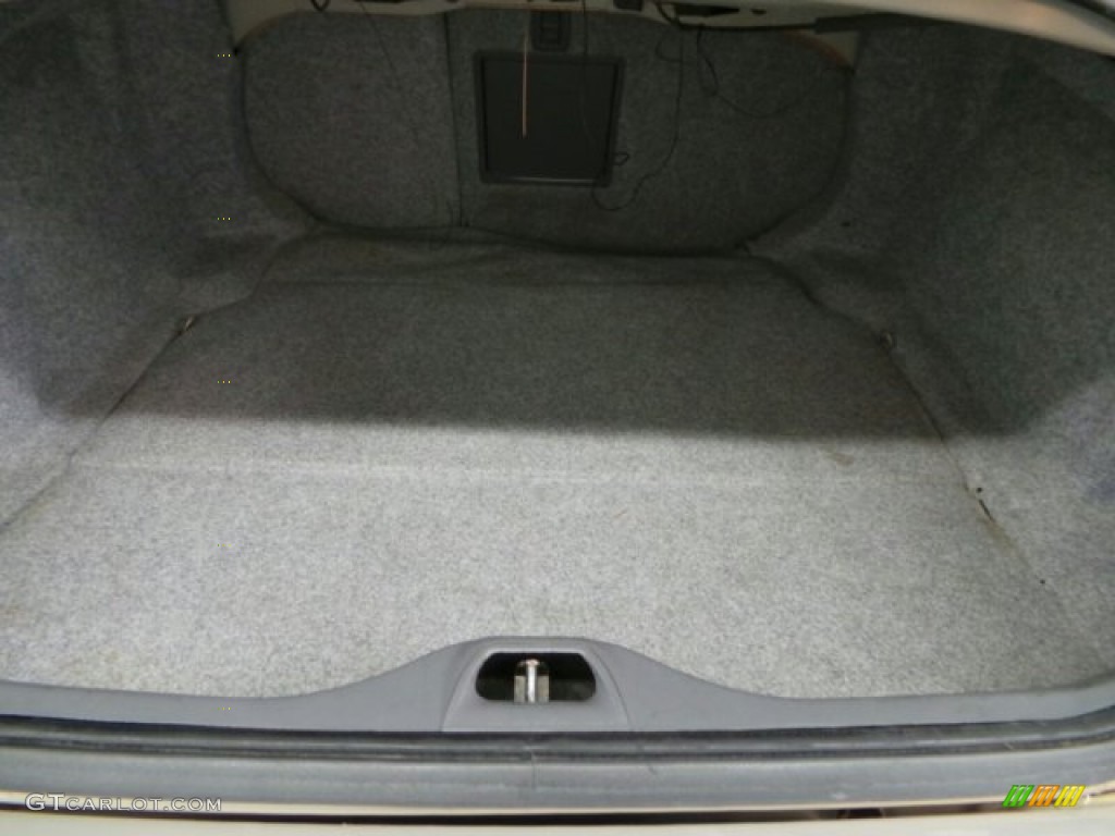 2005 S60 2.4 - Lunar Gold Metallic / Taupe/Light Taupe photo #4