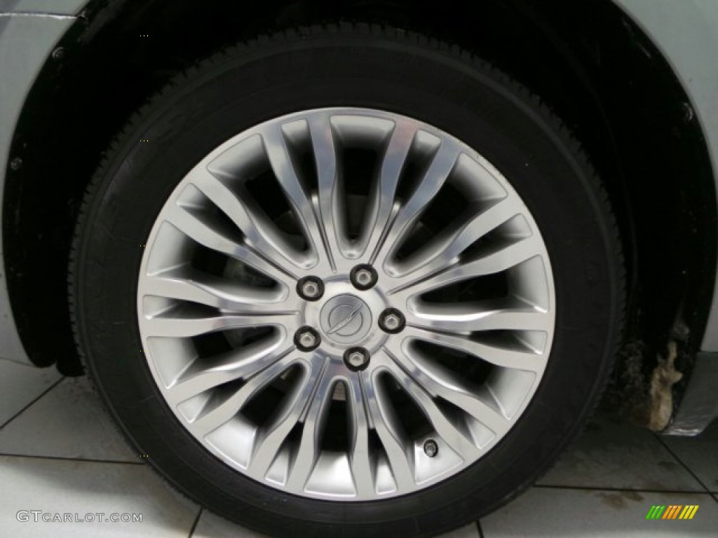 2012 200 Limited Sedan - Tungsten Metallic / Black/Light Frost photo #18