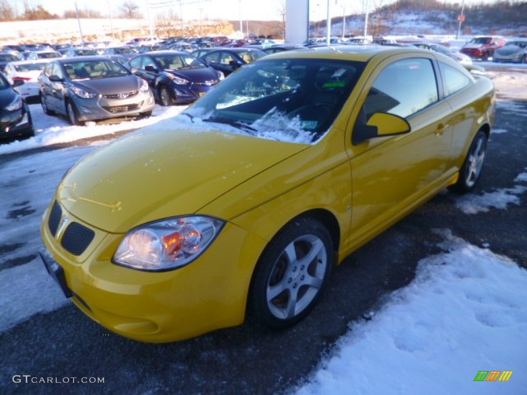Competition Yellow 2008 Pontiac G5 GT Exterior Photo #90231722