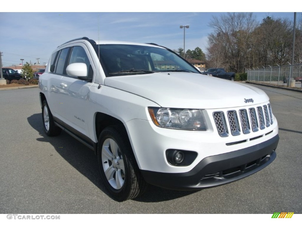 2014 Compass Latitude - Bright White / Dark Slate Gray photo #2