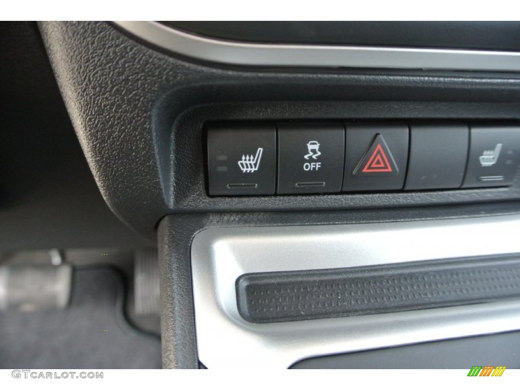 2014 Compass Latitude - Bright White / Dark Slate Gray photo #11