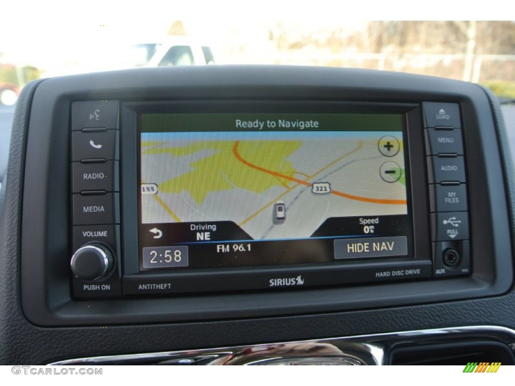 2014 Chrysler Town & Country Limited Navigation Photos