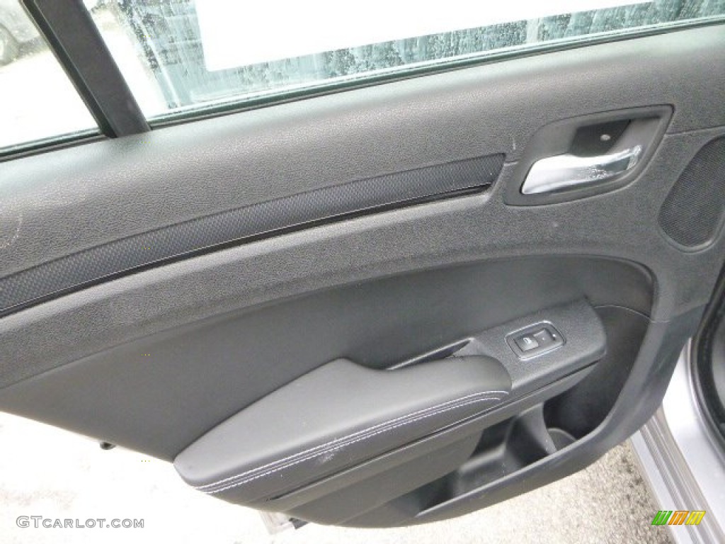 2014 300 S AWD - Billet Silver Metallic / Black photo #13