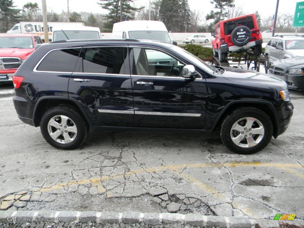 2011 Grand Cherokee Limited 4x4 - Blackberry Pearl / Black/Light Frost Beige photo #5