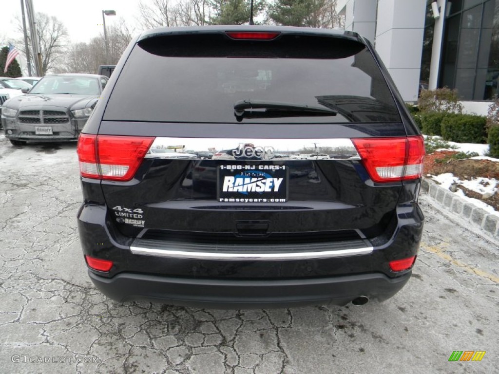 2011 Grand Cherokee Limited 4x4 - Blackberry Pearl / Black/Light Frost Beige photo #7