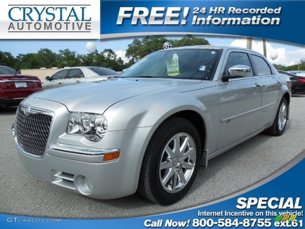 Bright Silver Metallic Chrysler 300