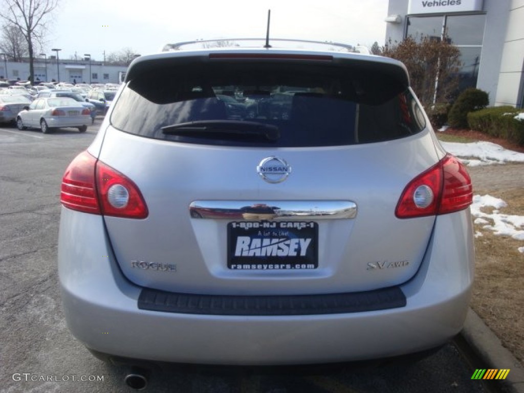 2011 Rogue SV AWD - Silver Ice Metallic / Black photo #6