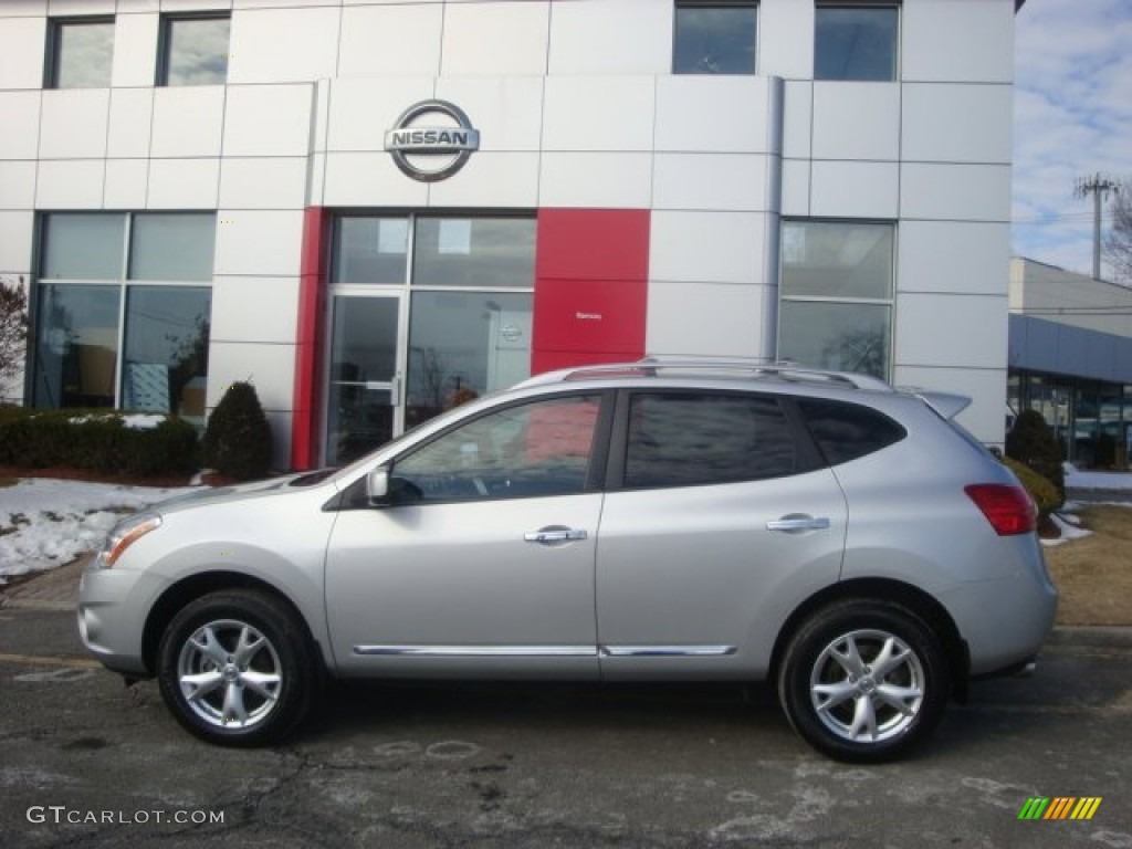 2011 Rogue SV AWD - Silver Ice Metallic / Black photo #8