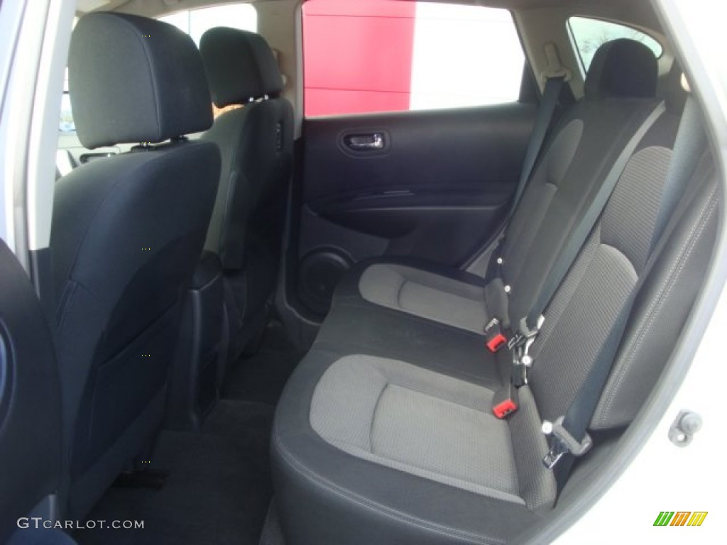 2011 Rogue SV AWD - Silver Ice Metallic / Black photo #17
