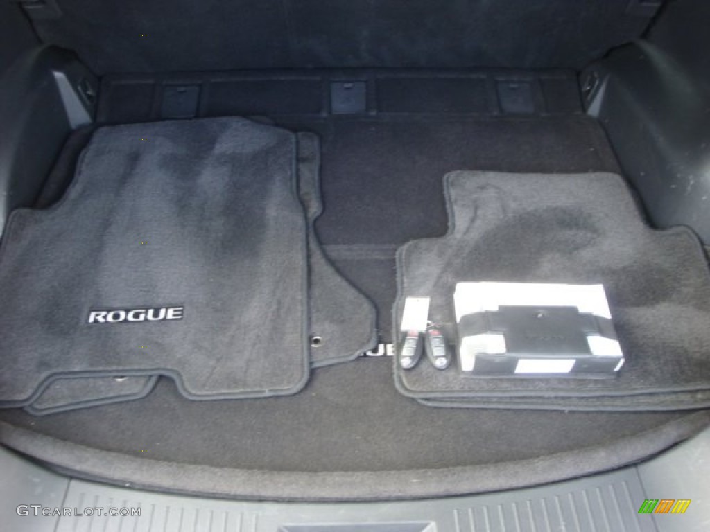 2011 Rogue SV AWD - Silver Ice Metallic / Black photo #26