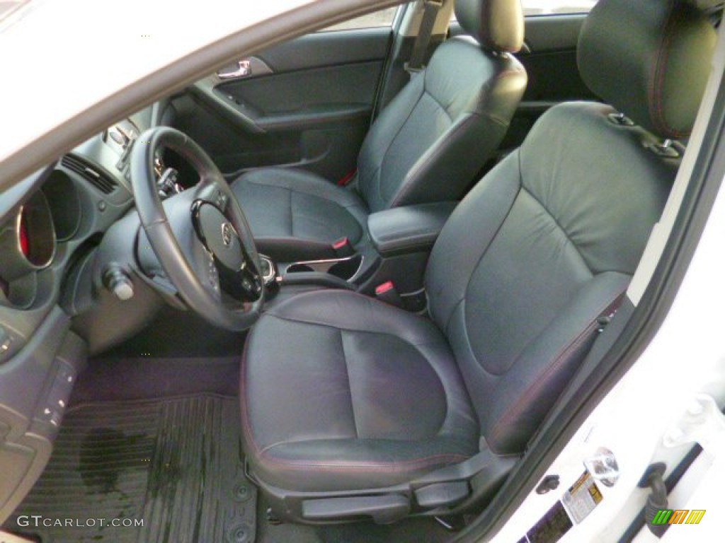 2013 Kia Forte SX Front Seat Photo #90239339