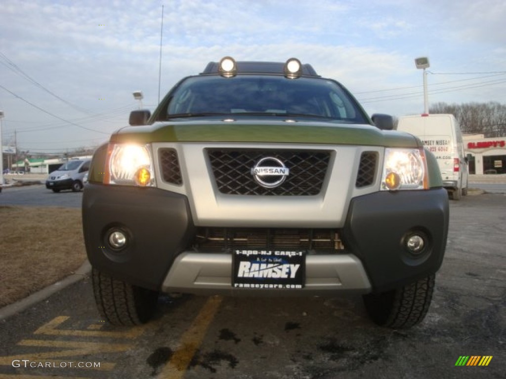 2011 Xterra Pro-4X 4x4 - Metallic Green / Pro 4X Gray/Steel photo #2