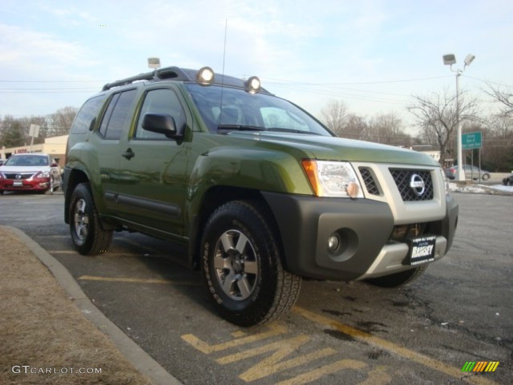 2011 Xterra Pro-4X 4x4 - Metallic Green / Pro 4X Gray/Steel photo #3