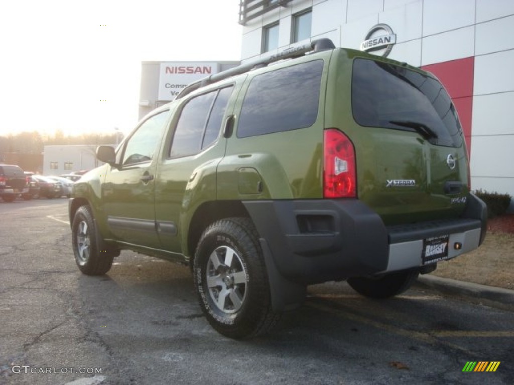 2011 Xterra Pro-4X 4x4 - Metallic Green / Pro 4X Gray/Steel photo #7