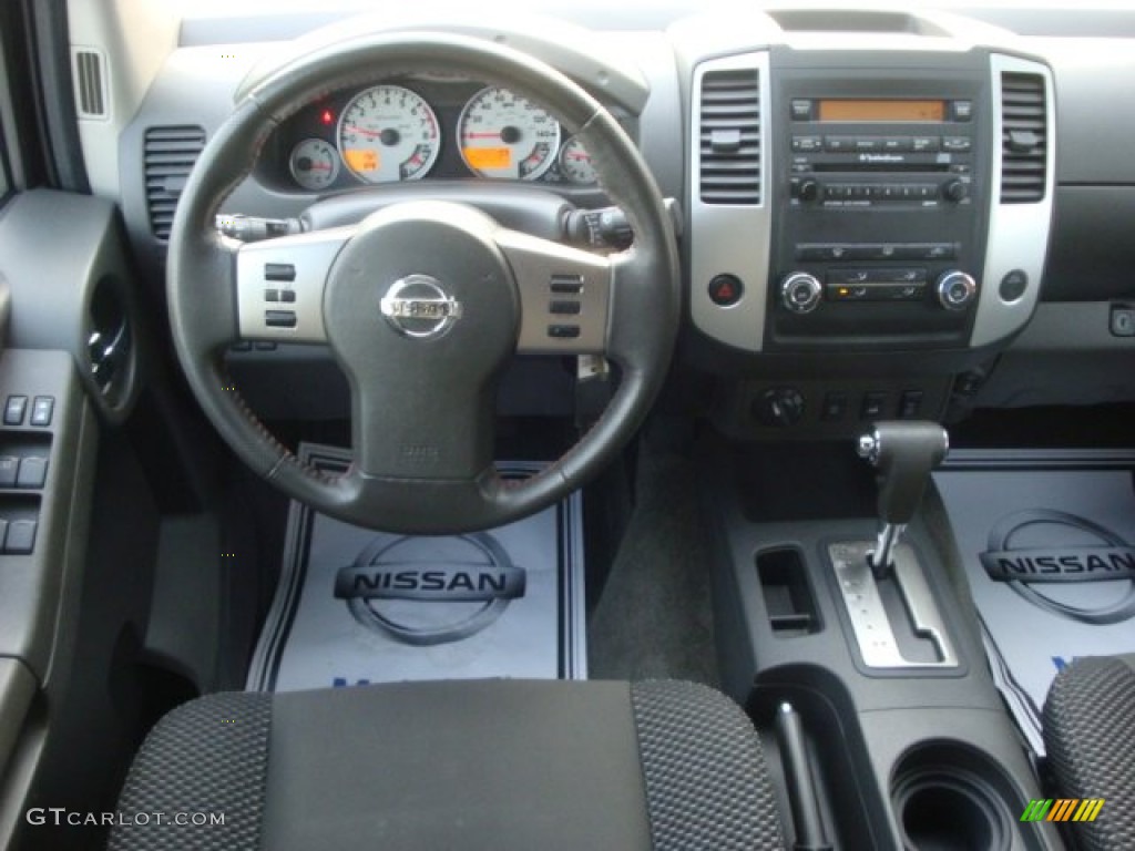 2011 Xterra Pro-4X 4x4 - Metallic Green / Pro 4X Gray/Steel photo #11