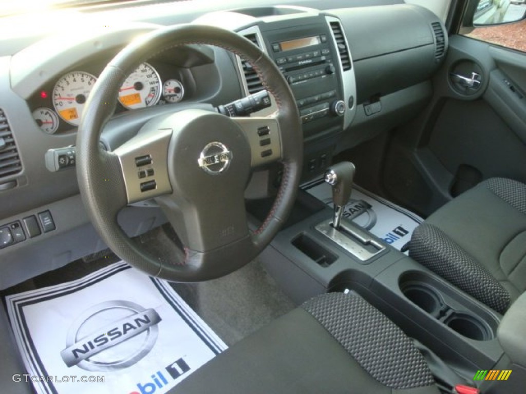 2011 Xterra Pro-4X 4x4 - Metallic Green / Pro 4X Gray/Steel photo #14
