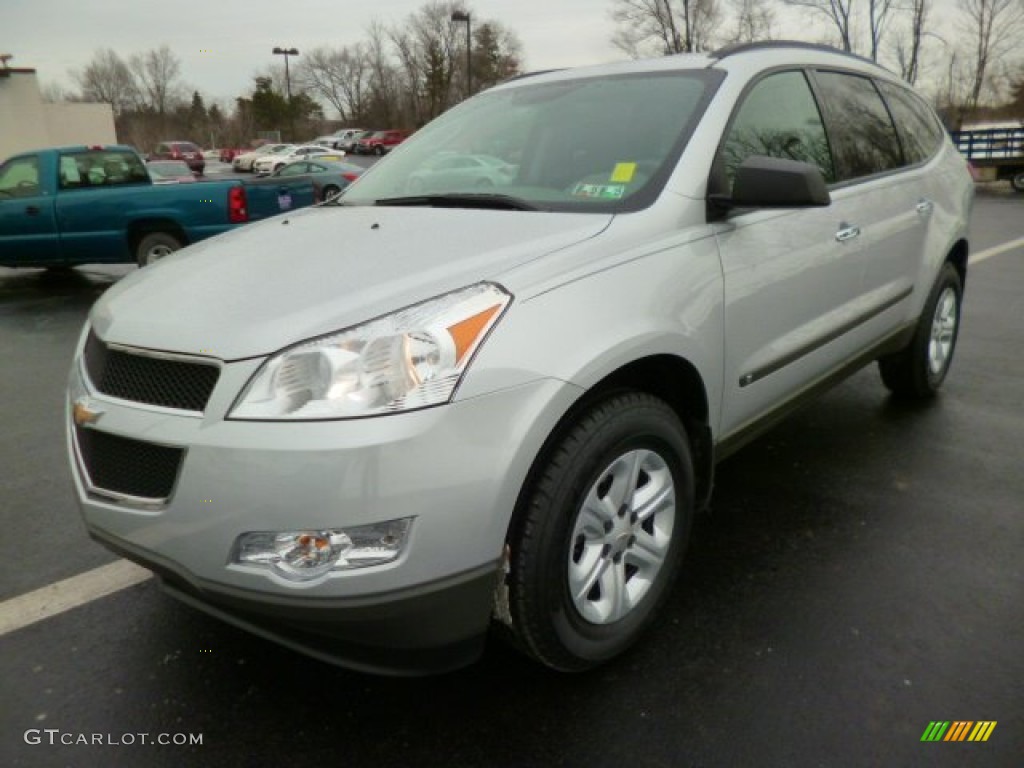 Silver Ice Metallic 2010 Chevrolet Traverse LS Exterior Photo #90245589