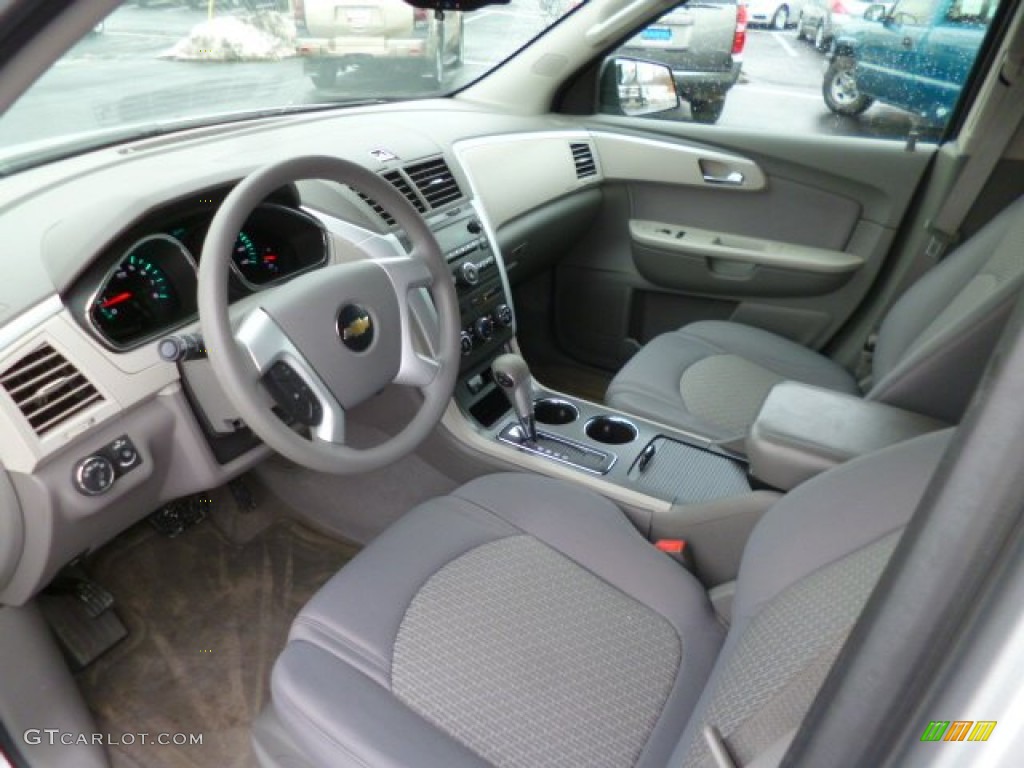 2010 Chevrolet Traverse LS Interior Color Photos
