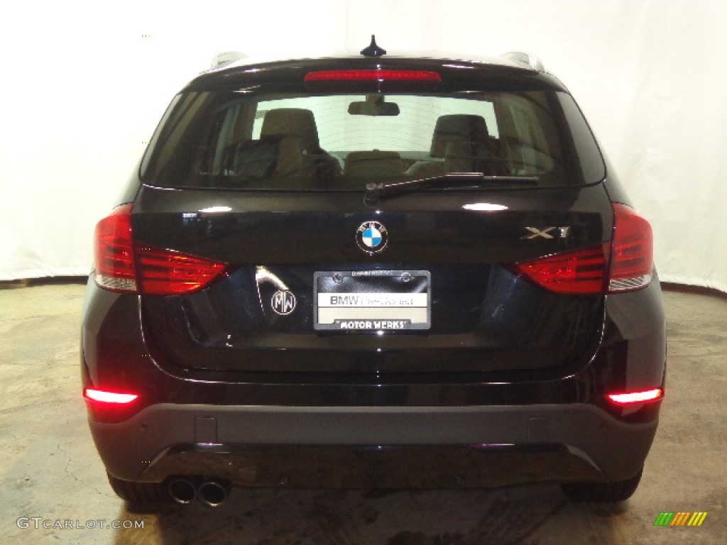 2013 X1 xDrive 35i - Black Sapphire Metallic / Black photo #6