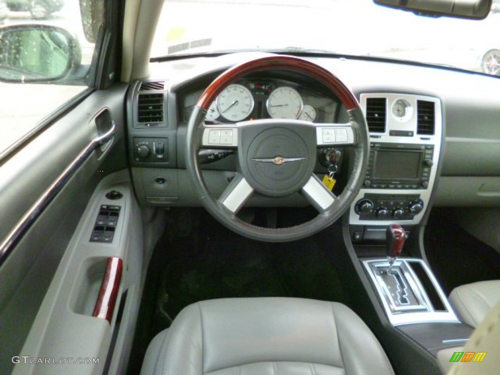 2006 300 C HEMI - Magnesium Pearlcoat / Dark Slate Gray/Light Slate Gray photo #15