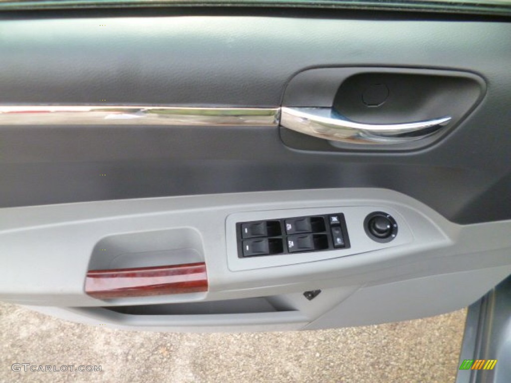 2006 300 C HEMI - Magnesium Pearlcoat / Dark Slate Gray/Light Slate Gray photo #18