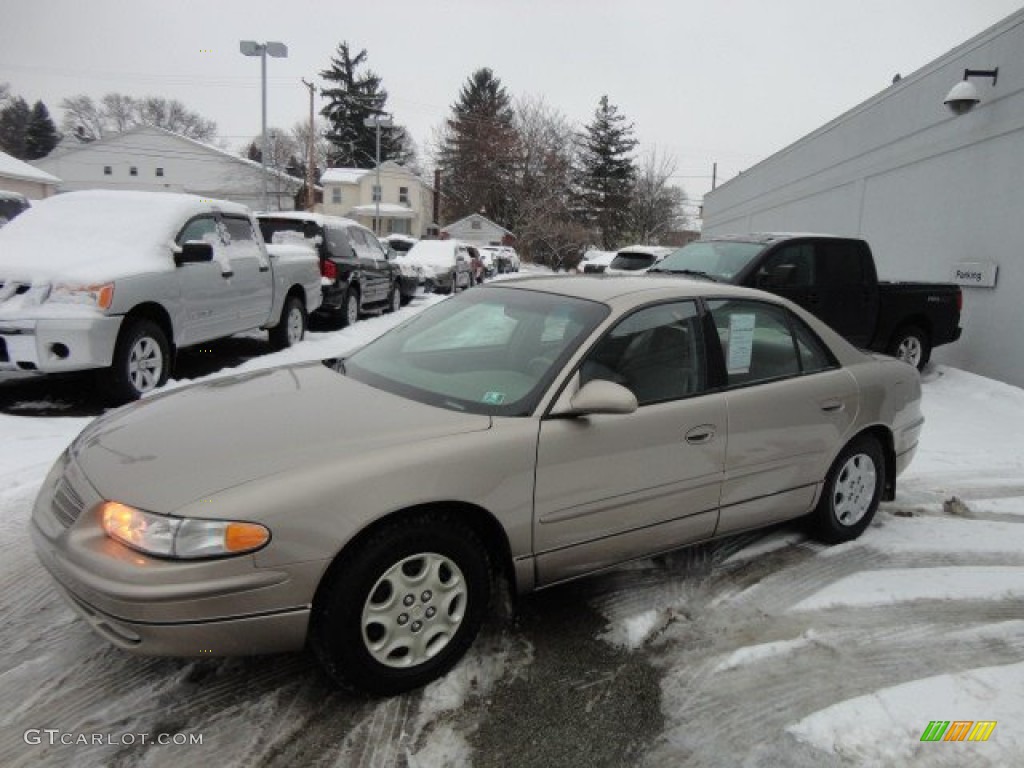 2003 Regal LS - Light Sandrift Metallic / Taupe photo #2