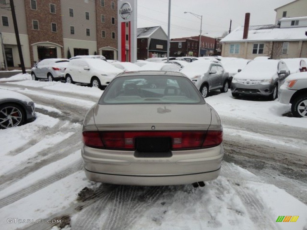 2003 Regal LS - Light Sandrift Metallic / Taupe photo #5