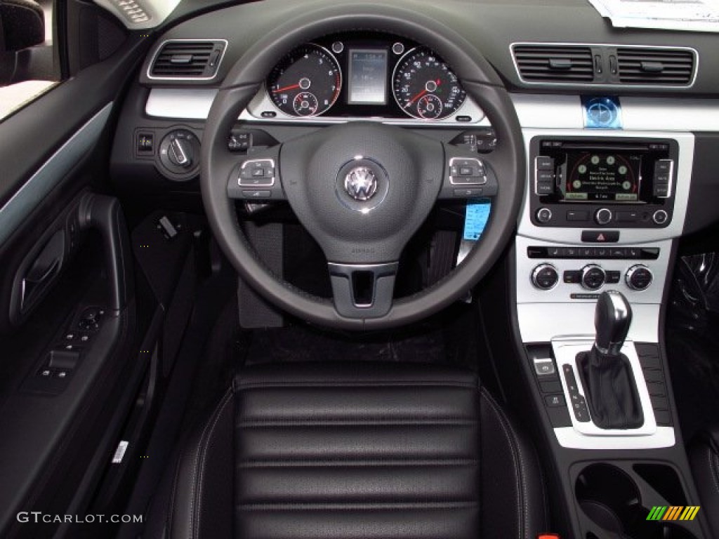 2014 Volkswagen CC R-Line Black Dashboard Photo #90253302
