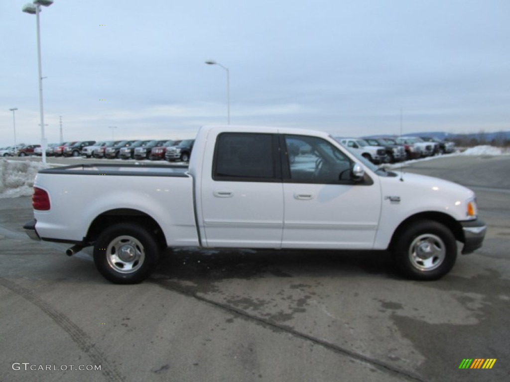2002 F150 XLT SuperCrew - Oxford White / Medium Graphite photo #4