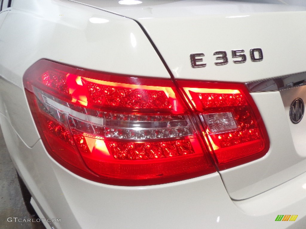 2010 E 350 4Matic Sedan - Arctic White / Almond Beige photo #9