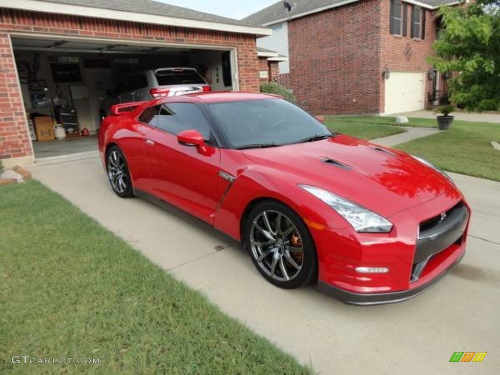 Solid Red 2013 Nissan GT-R Premium Exterior Photo #90277363