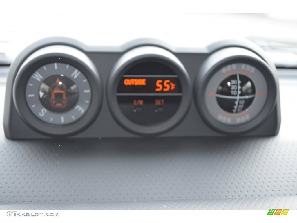 2014 Toyota FJ Cruiser 4WD Gauges Photo #90281344
