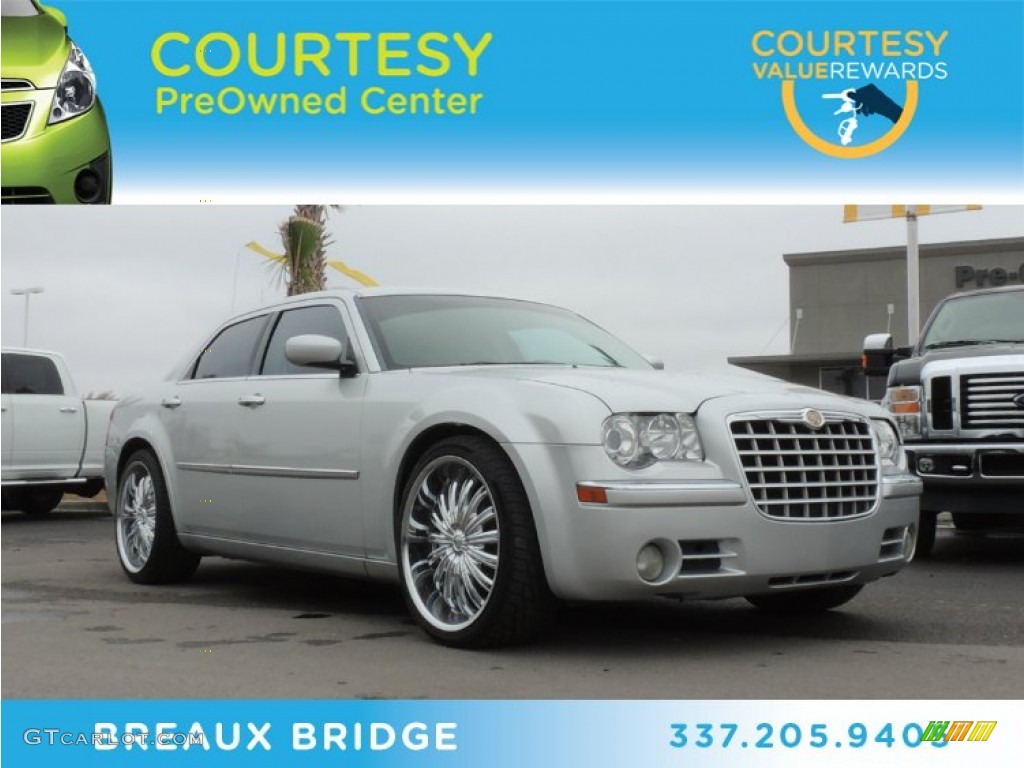 Bright Silver Metallic Chrysler 300