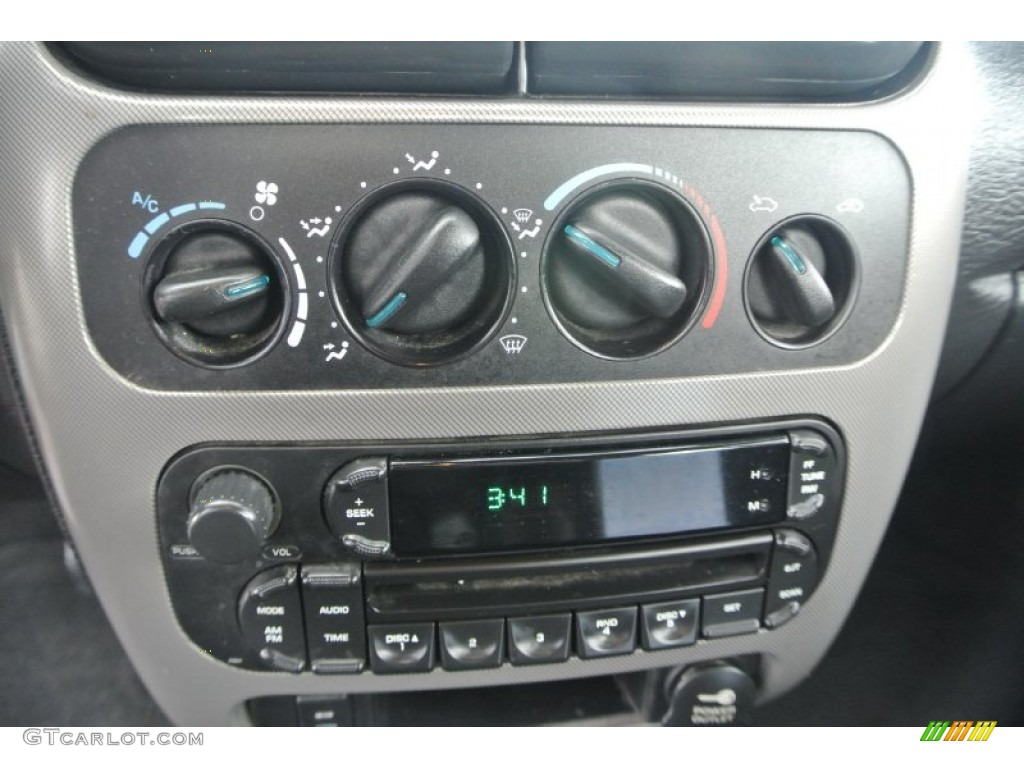 2005 Dodge Neon SXT Controls Photos