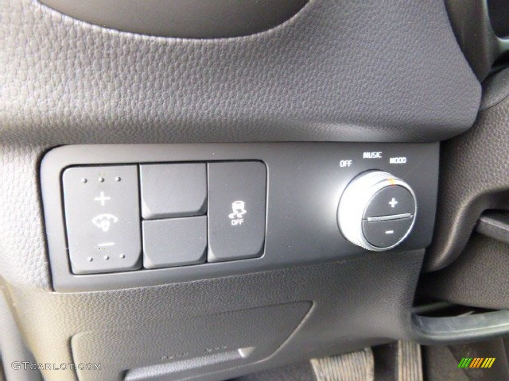 2014 Kia Soul ! Controls Photo #90285112