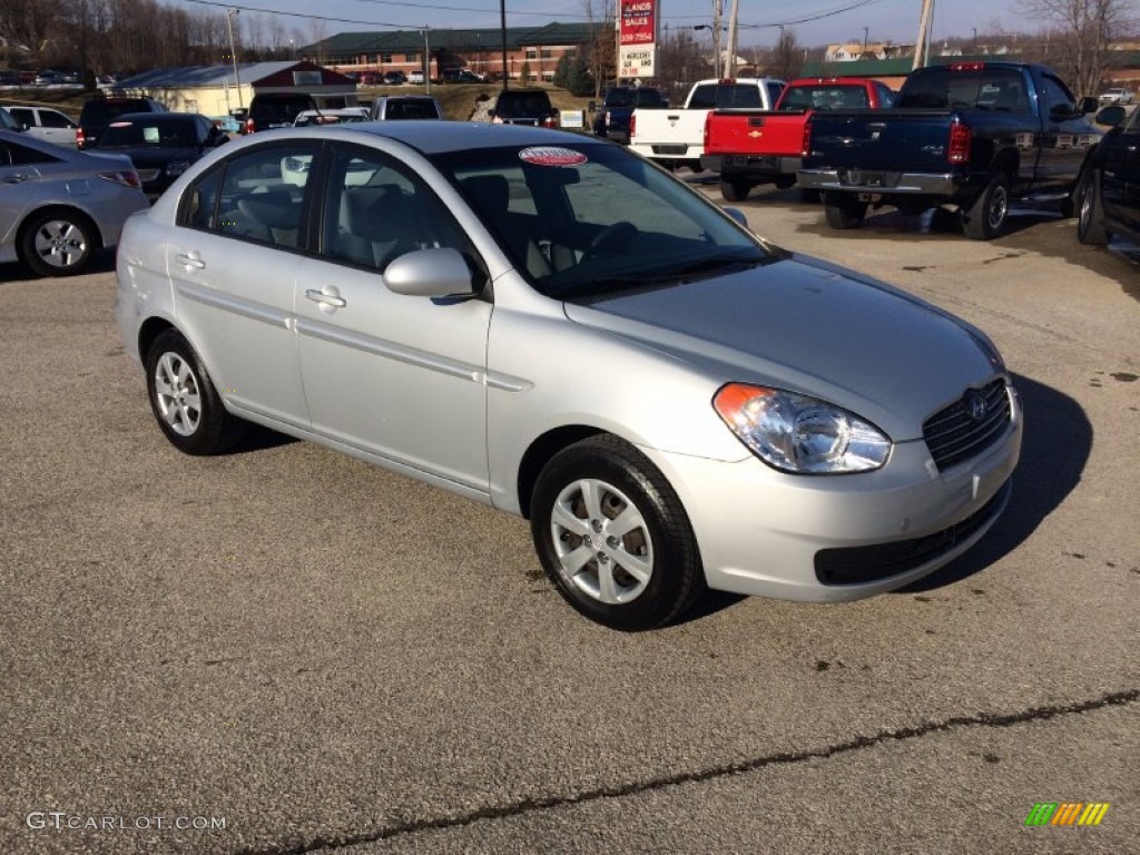 Platinum Silver 2009 Hyundai Accent GLS 4 Door Exterior Photo 90285430