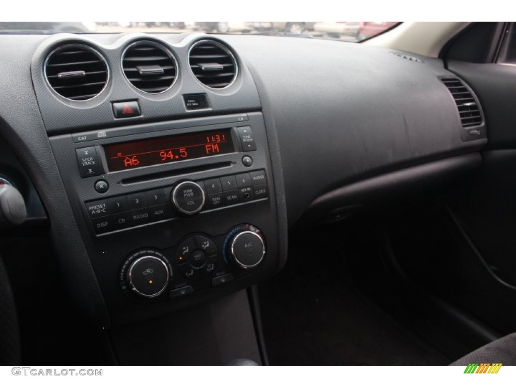 2008 Altima 2.5 S - Winter Frost Pearl / Charcoal photo #11