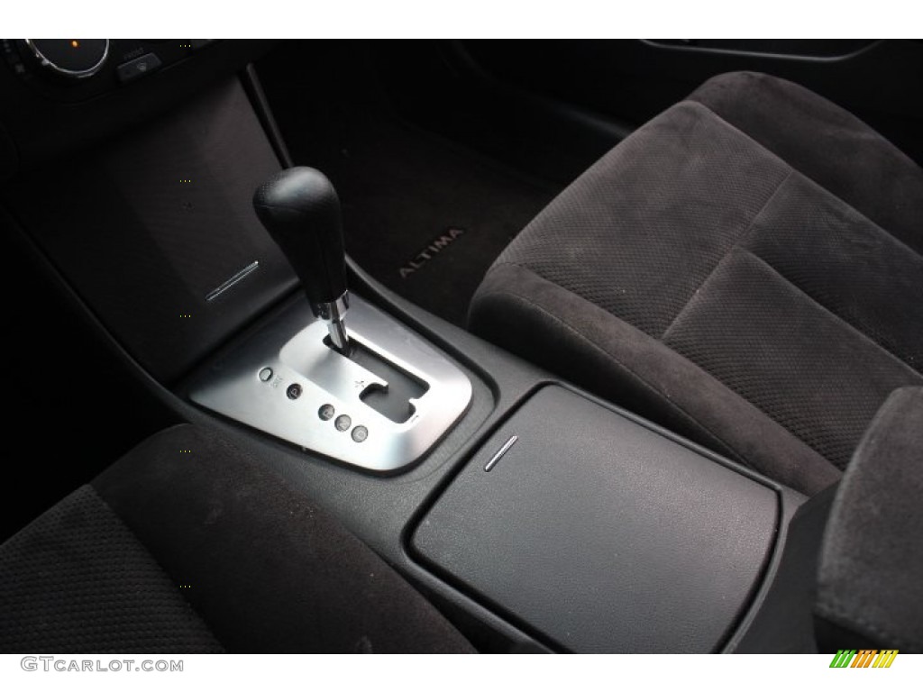 2008 Altima 2.5 S - Winter Frost Pearl / Charcoal photo #12