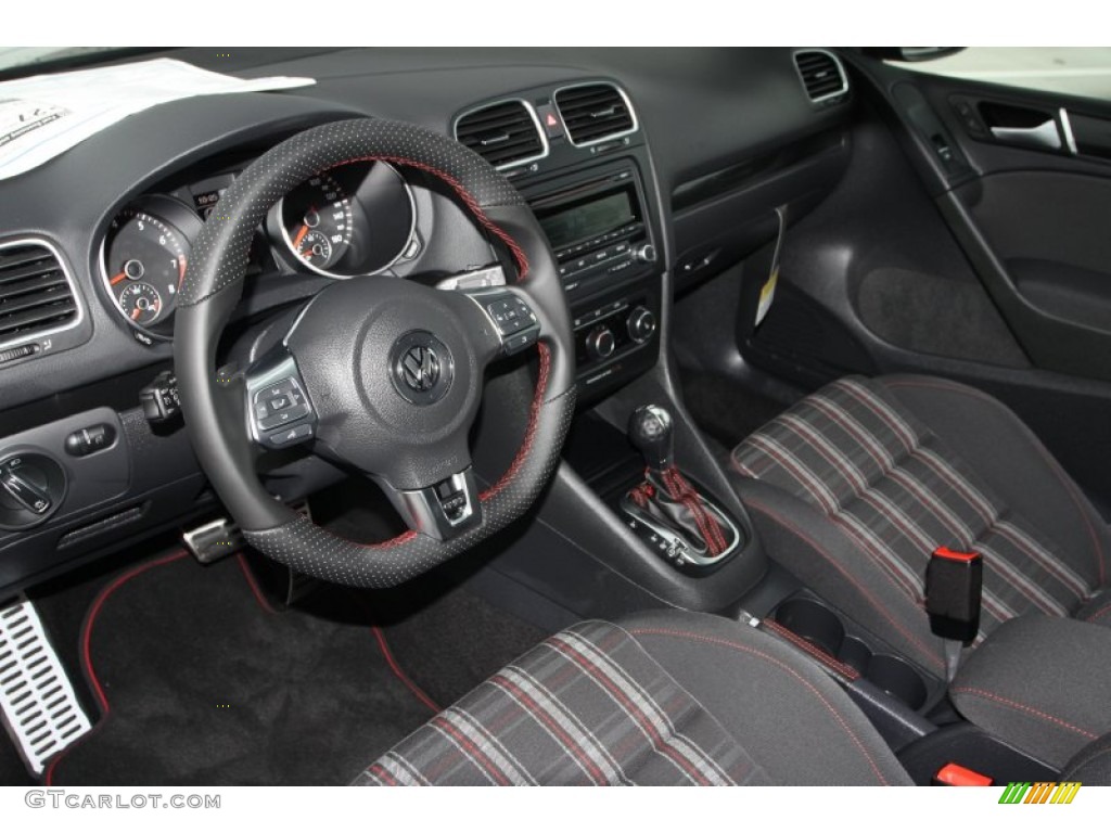 Intelagos Plaid Cloth Interior 2014 Volkswagen GTI 4 Door Wolfsburg Edition Photo #90287392