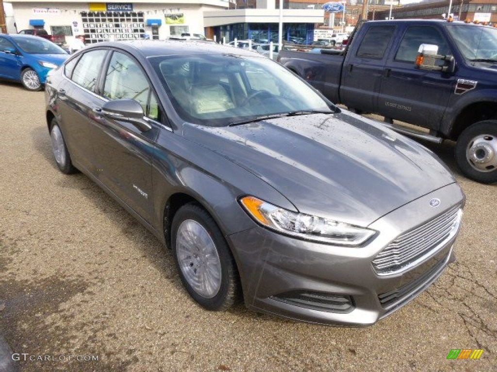 2014 Fusion Hybrid SE - Sterling Gray / Dune photo #2