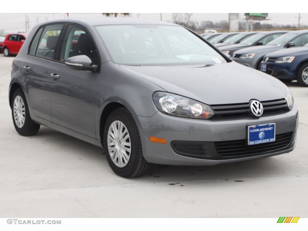 2014 Golf 2.5L 4 Door - United Gray Metallic / Titan Black photo #1